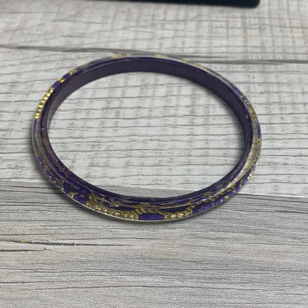 Vintage Purple Gold Brocade Resin Bangle Bracelet 8 Inch Inner Circumference - Picture 6 of 8